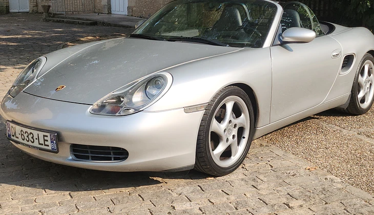 location-PORSCHE-Maillé-roadstr