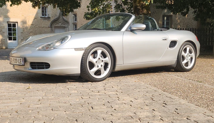 location-PORSCHE-Maillé-roadstr