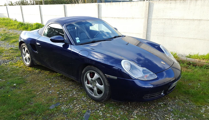 location-PORSCHE-Saint-Germain-le-Fouilloux-roadstr