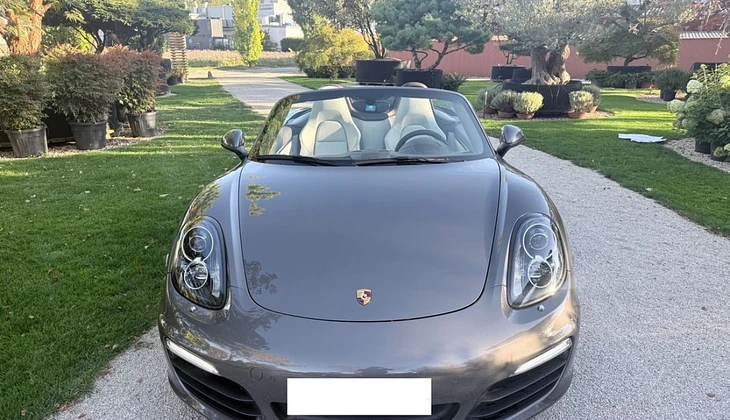location-PORSCHE-Paris-roadstr