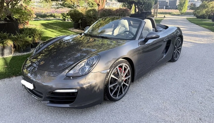 location-PORSCHE-Paris-roadstr