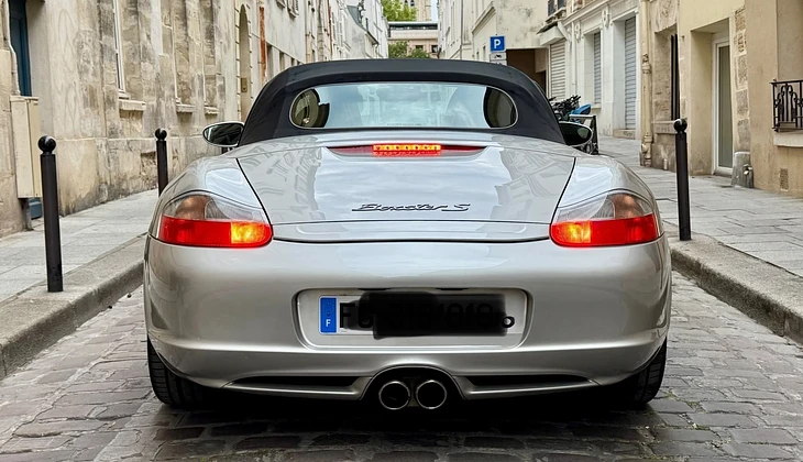 location-PORSCHE-Paris-roadstr