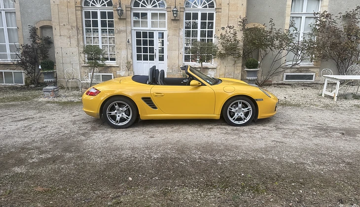 location-PORSCHE-Valambray-roadstr