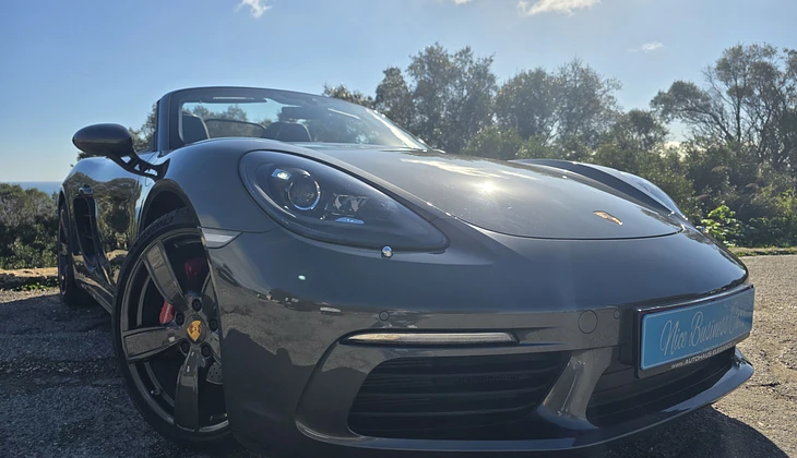 location-PORSCHE-Nice-roadstr