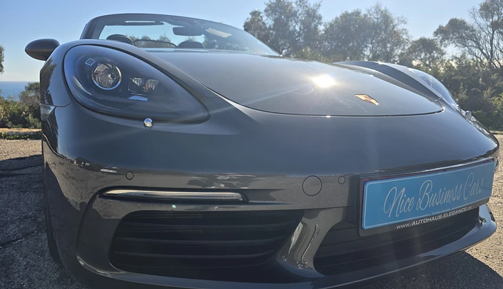 location-PORSCHE-Nice-roadstr