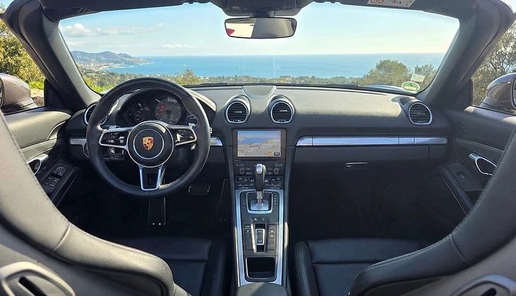 location-PORSCHE-Nice-roadstr