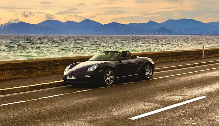 location-PORSCHE-Cannes-roadstr