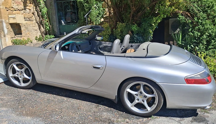 location-PORSCHE-Saint-Rome-de-Cernon-roadstr