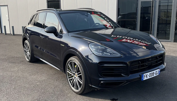 location-PORSCHE-Giberville-roadstr