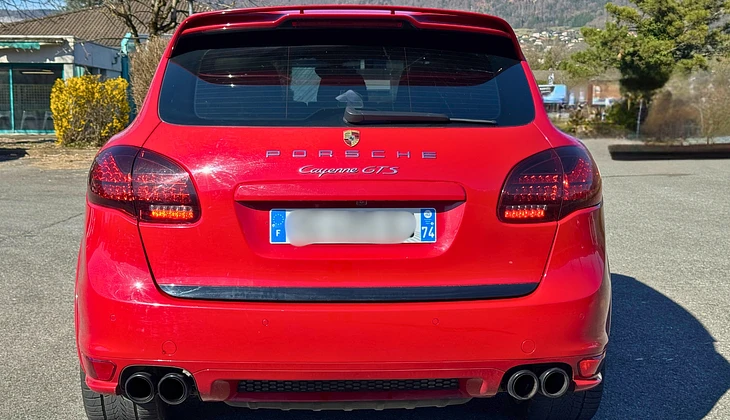 location-PORSCHE-Marignier-roadstr
