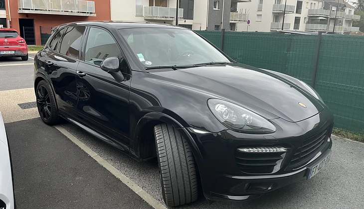location-PORSCHE-Moussy-le-Vieux-roadstr