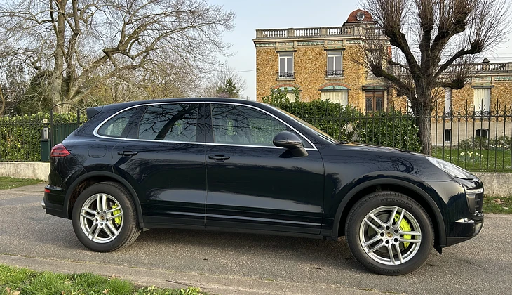 location-PORSCHE-Le Vésinet-roadstr