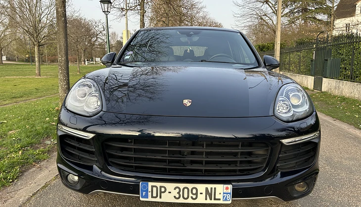 location-PORSCHE-Le Vésinet-roadstr