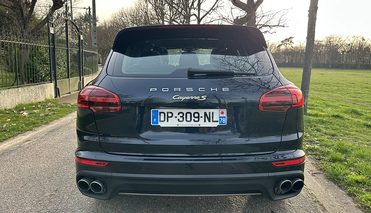 location-PORSCHE-Le Vésinet-roadstr