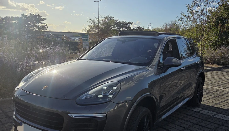 location-PORSCHE-Limeil-Brévannes-roadstr