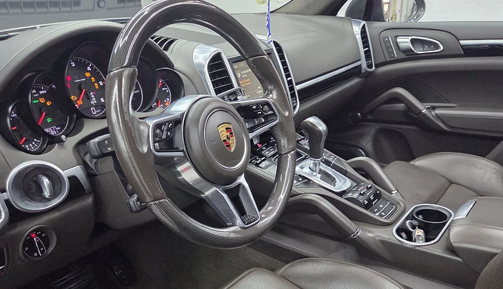 location-PORSCHE-Limeil-Brévannes-roadstr