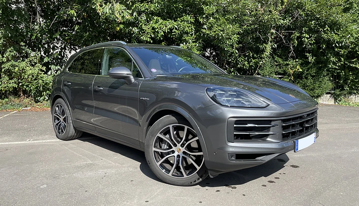 location-PORSCHE-Paris-roadstr