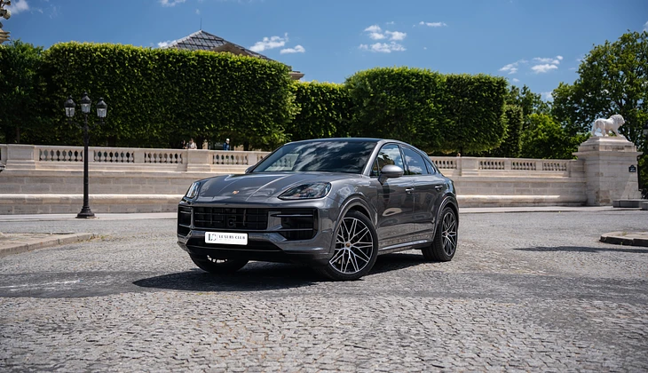 location-PORSCHE-Paris-roadstr