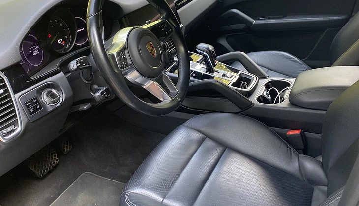 location-PORSCHE-Taglio-Isolaccio-roadstr