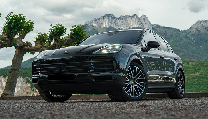 location-PORSCHE-Villaz-roadstr