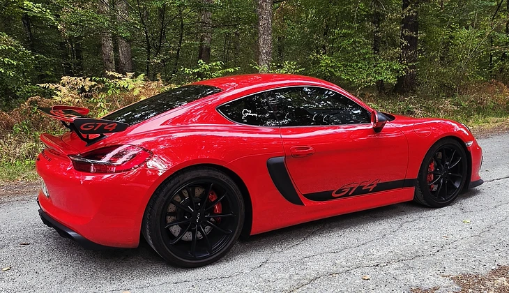 location-PORSCHE-Châteauroux-roadstr