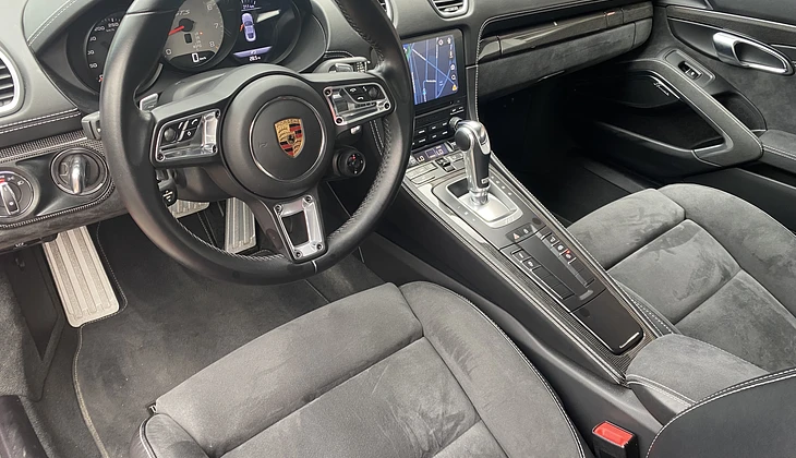 location-PORSCHE-Bonneville-roadstr