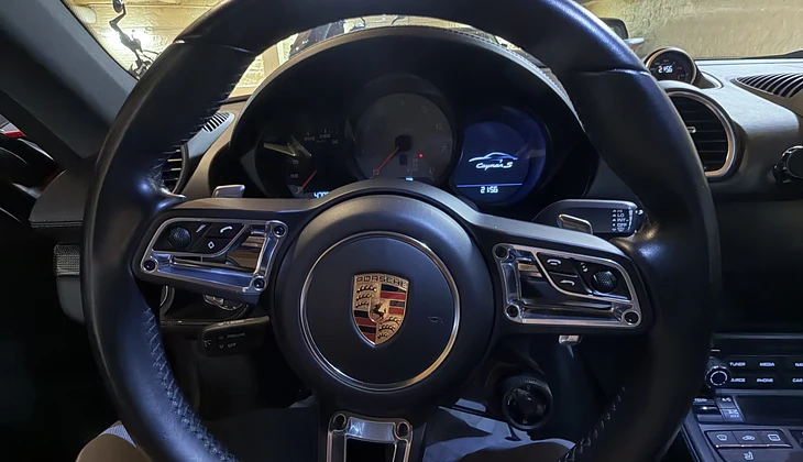 location-PORSCHE-Boulogne-Billancourt-roadstr