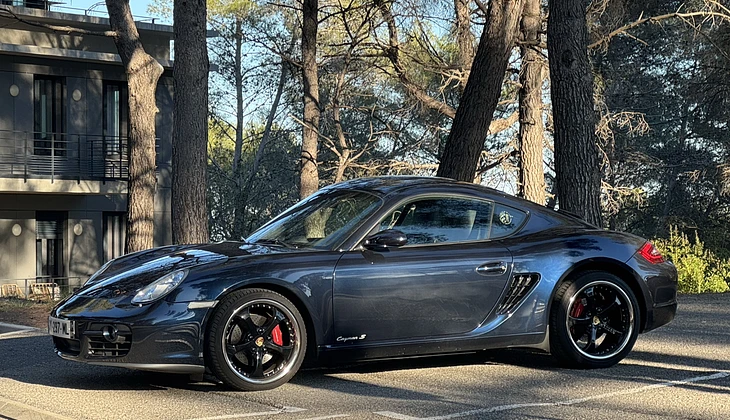 location-PORSCHE-Roquefort-les-Pins-roadstr