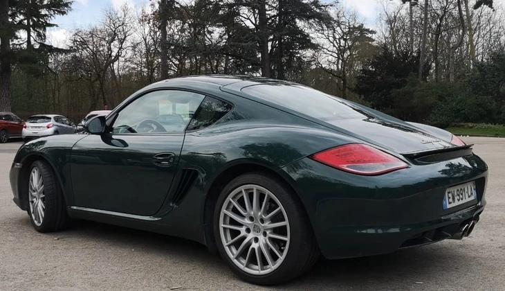 location-PORSCHE-Cannes-roadstr