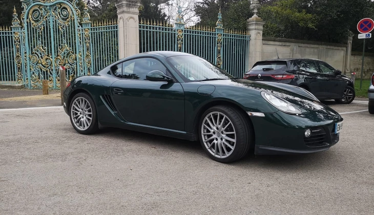 location-PORSCHE-Cannes-roadstr