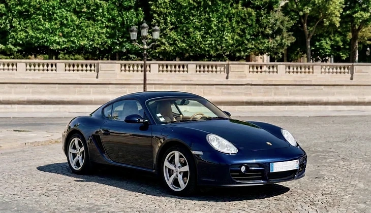 location-PORSCHE-Rueil-Malmaison-roadstr