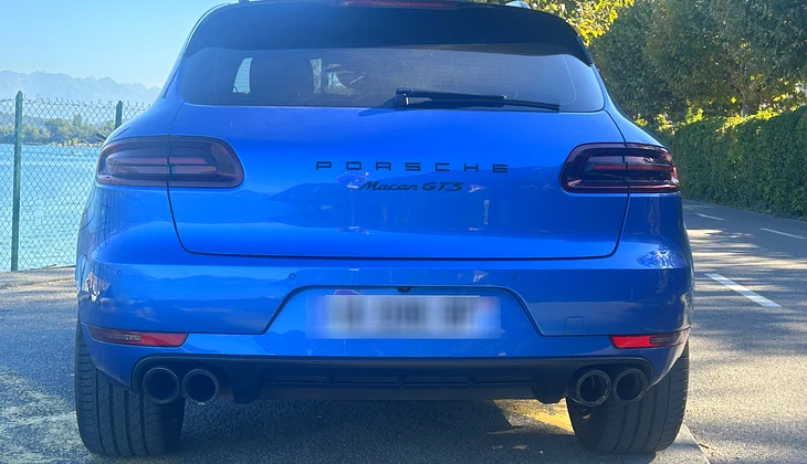 location-PORSCHE-Cognin-roadstr