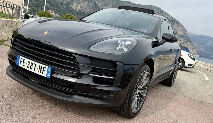 location-PORSCHE-Nice-roadstr