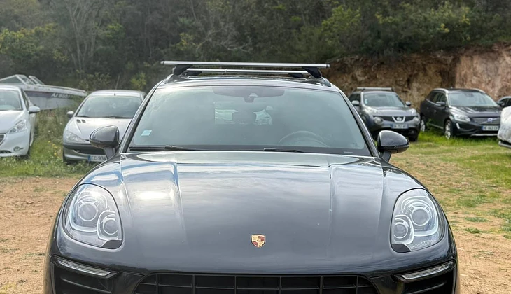 location-PORSCHE-Zonza-roadstr