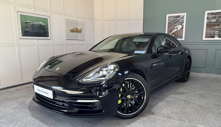 location-PORSCHE-Saint-Alban-roadstr