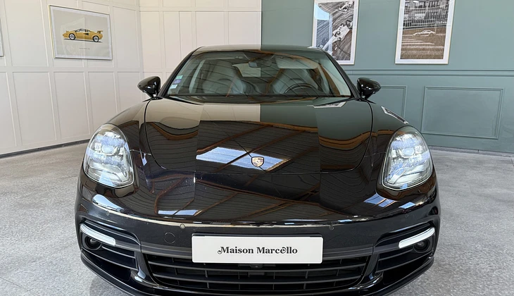 location-PORSCHE-Saint-Alban-roadstr