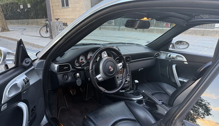 location-PORSCHE-Paris-roadstr
