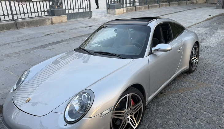 location-PORSCHE-Paris-roadstr