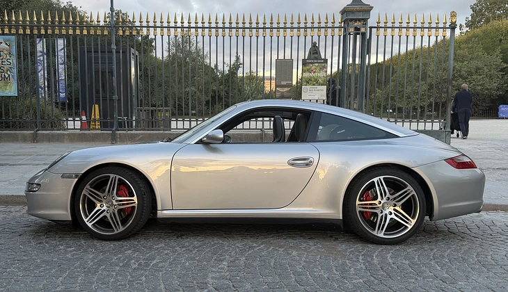 location-PORSCHE-Paris-roadstr