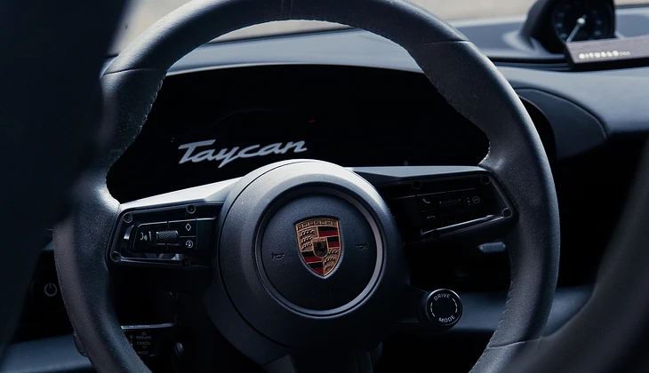 location-PORSCHE-Mulhouse-roadstr