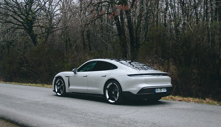 location-PORSCHE-Toulouse-roadstr
