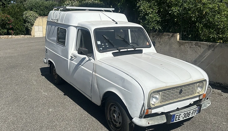 location-RENAULT-Marignane-roadstr