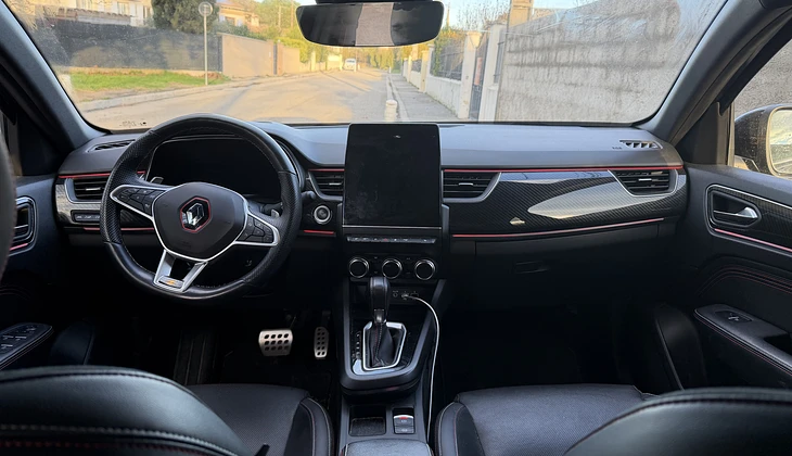 location-RENAULT-Pélissanne-roadstr