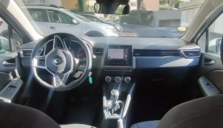 location-RENAULT-Montpellier-roadstr