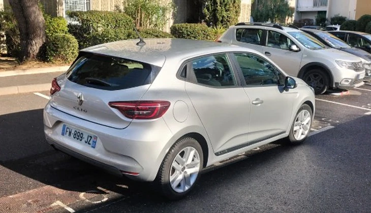 location-RENAULT-Montpellier-roadstr