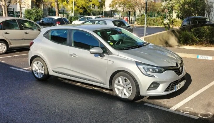 location-RENAULT-Montpellier-roadstr