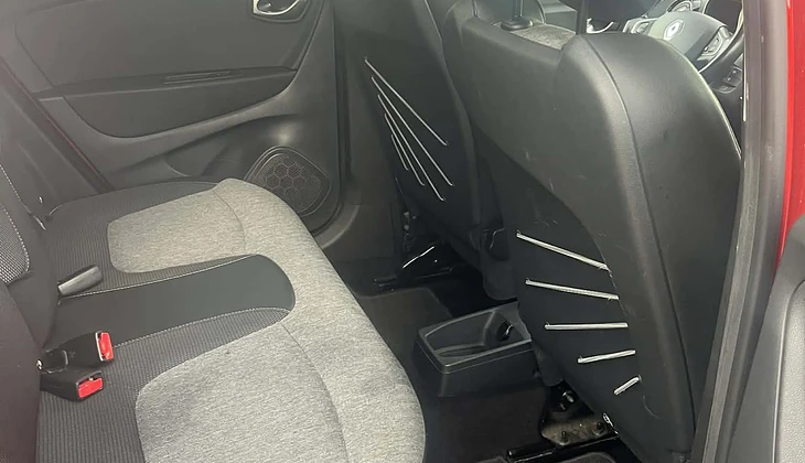 location-RENAULT-Coin-sur-Seille-roadstr