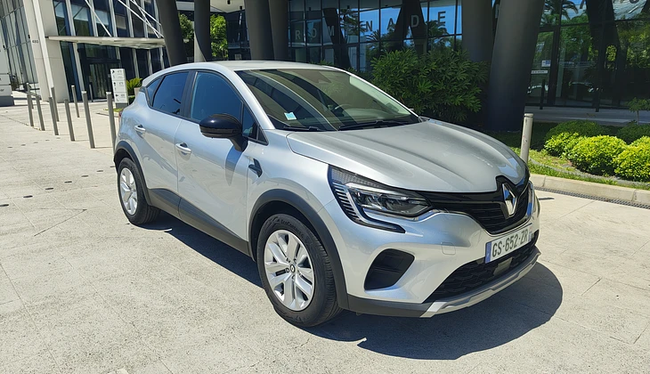 location-RENAULT-Nice-roadstr