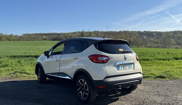 location-RENAULT-Versailles-roadstr
