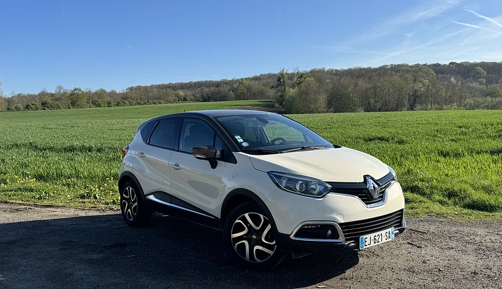 location-RENAULT-Versailles-roadstr